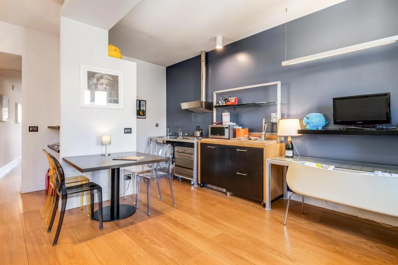 Piazza Santa Croce Design Apartment With Balcony Florence 0*,